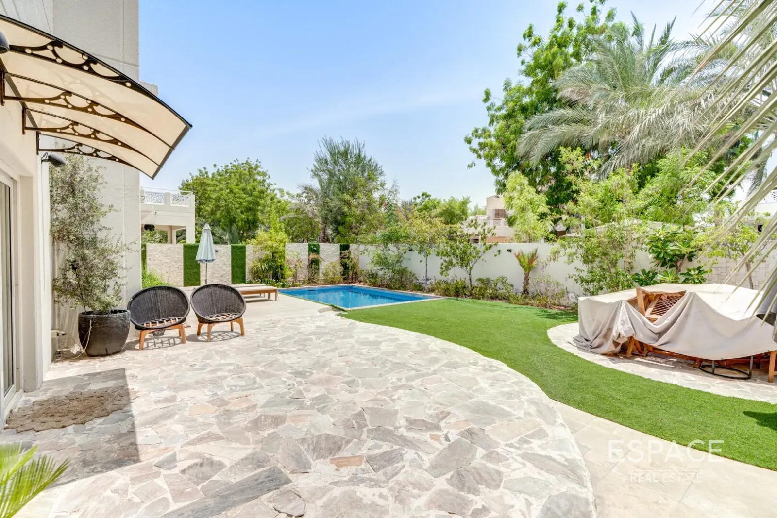 PropertiesGalleryCamera
