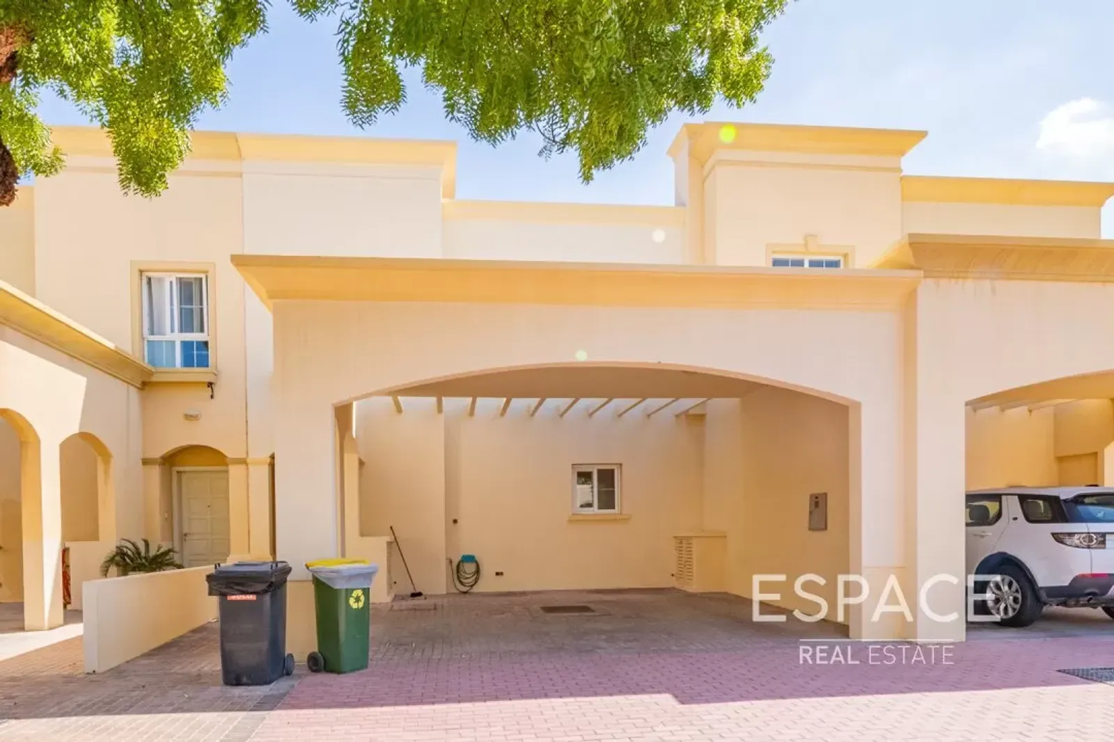 PropertiesGalleryCamera