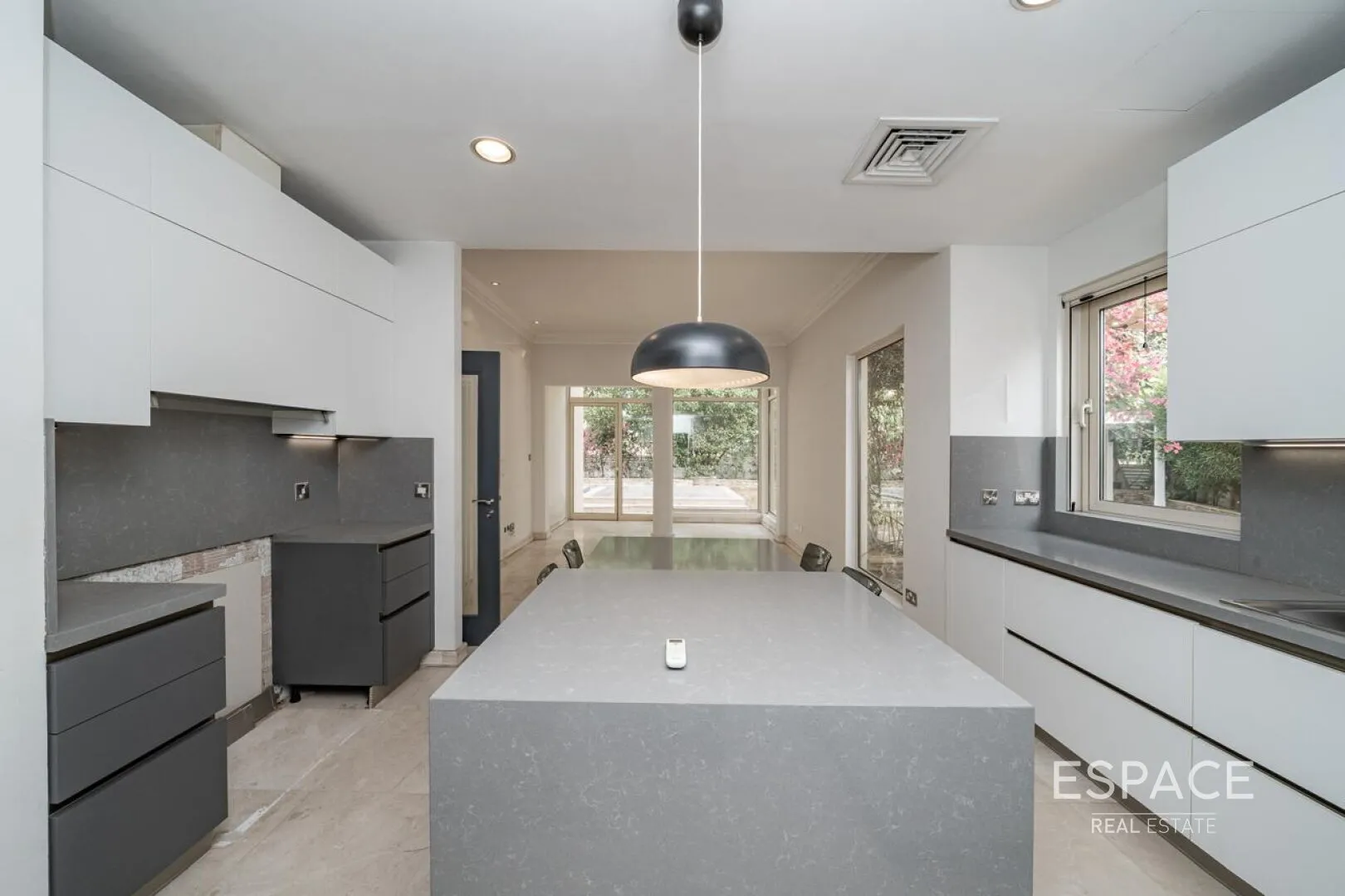 single static gallery