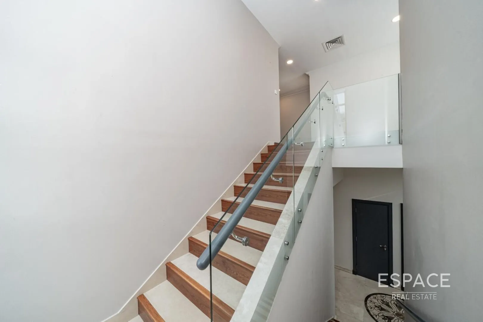 single static gallery