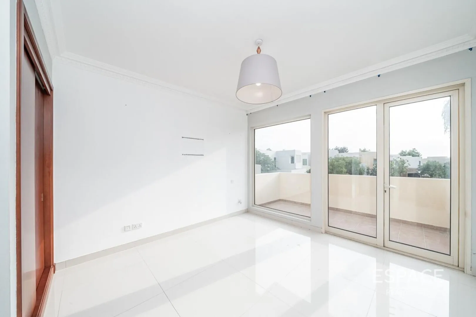 single static gallery