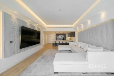 Marina Residence 3, Palm Jumeirah, Dubai - Espace
