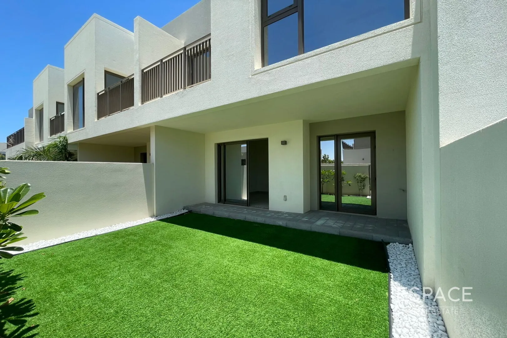 single static gallery