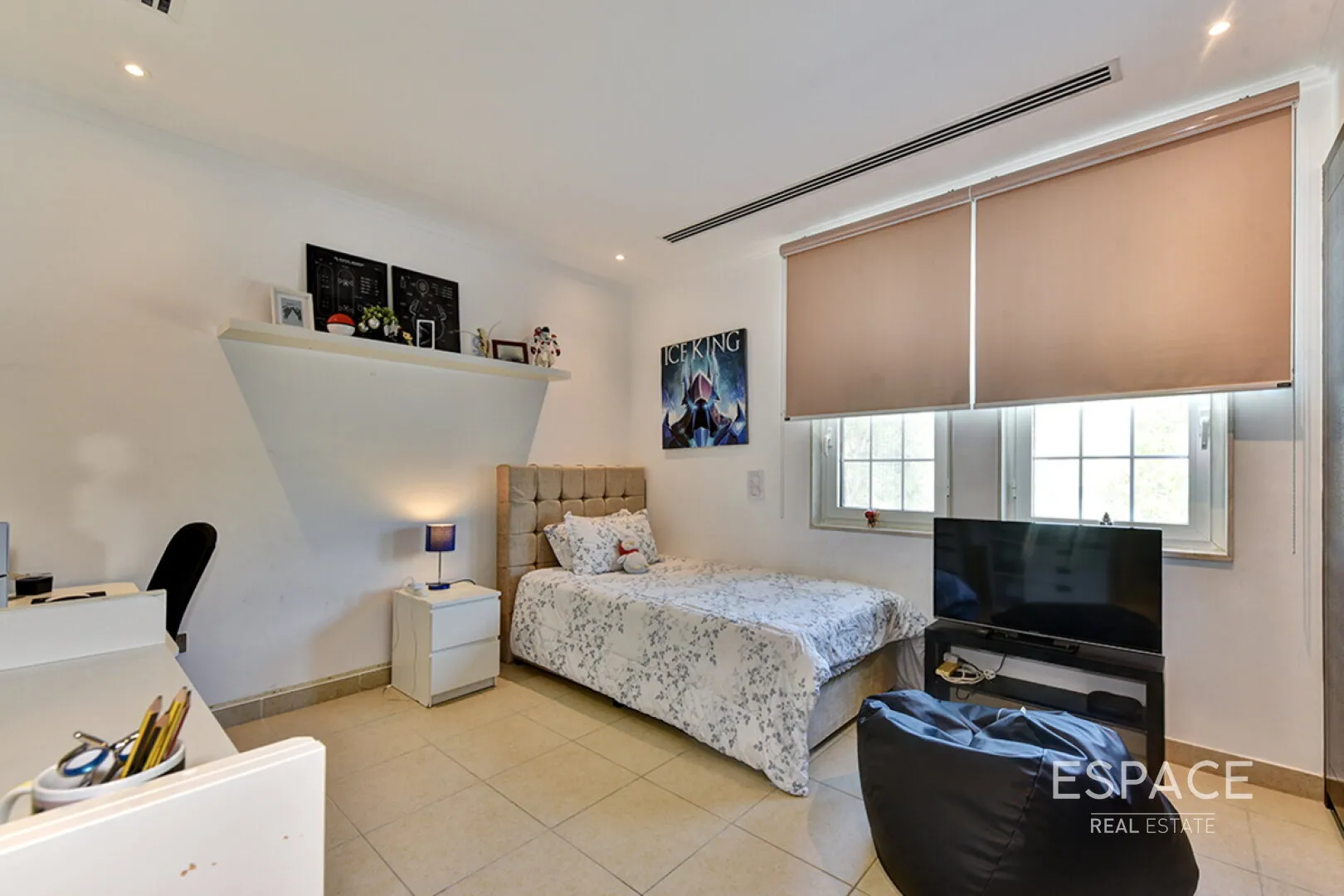 PropertiesGalleryCamera
