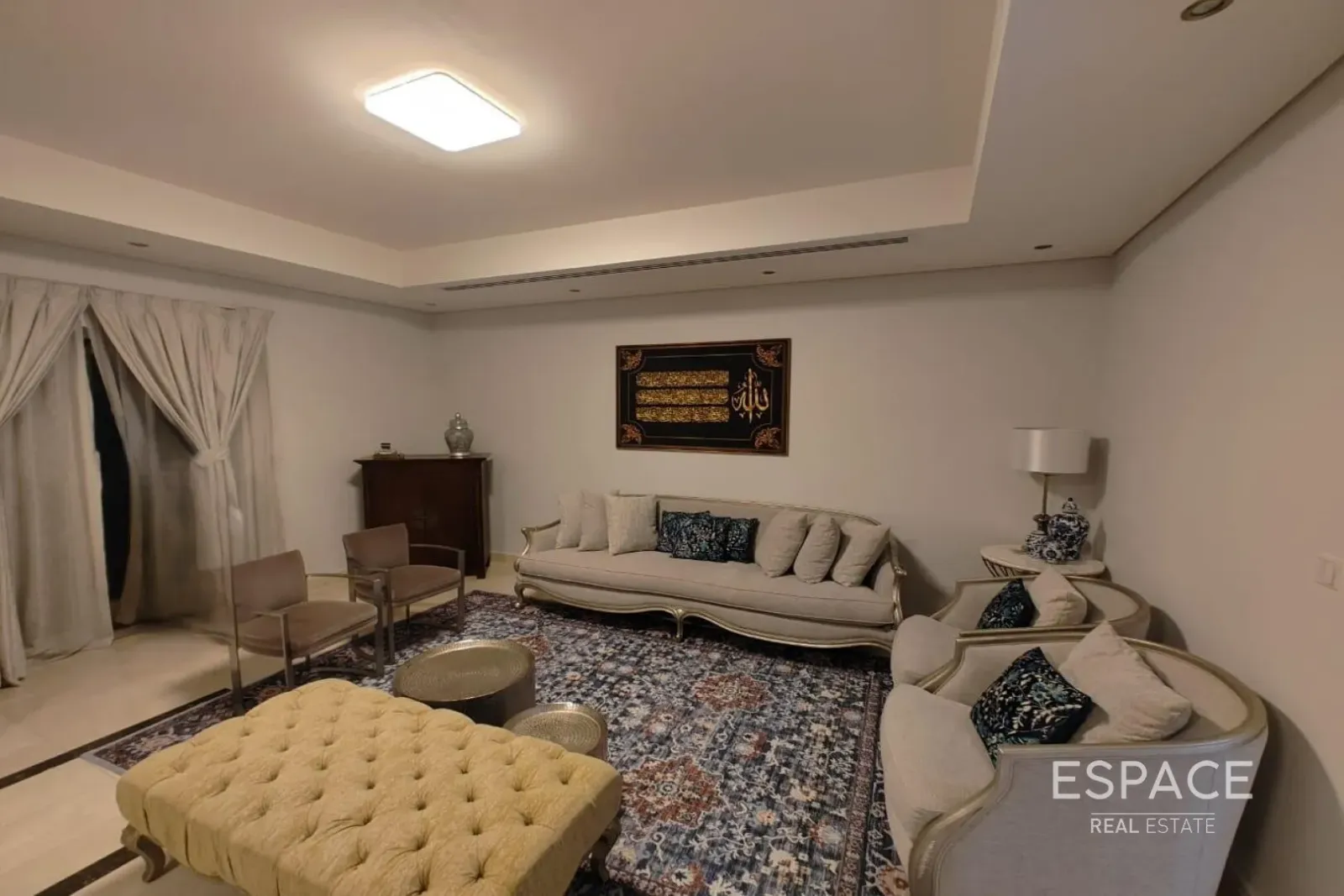 PropertiesGalleryCamera