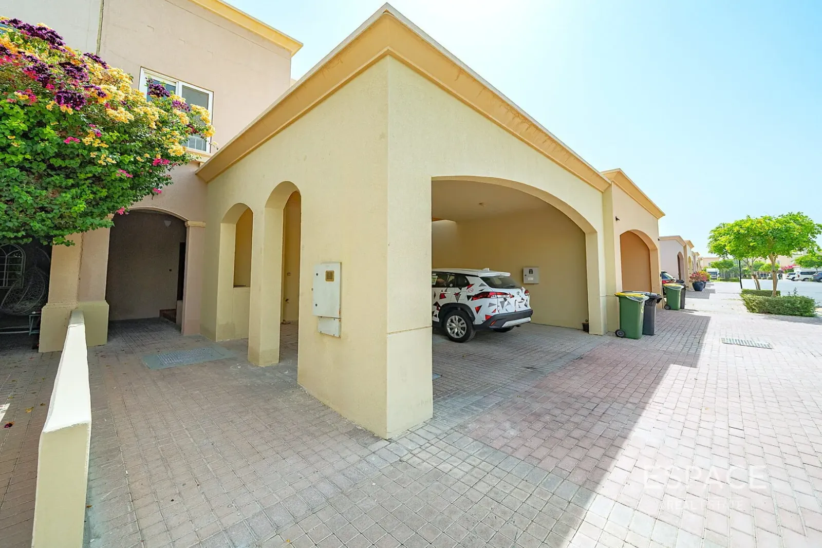 PropertiesGalleryCamera