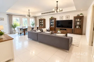 Springs 15, Springs, Dubai - Espace