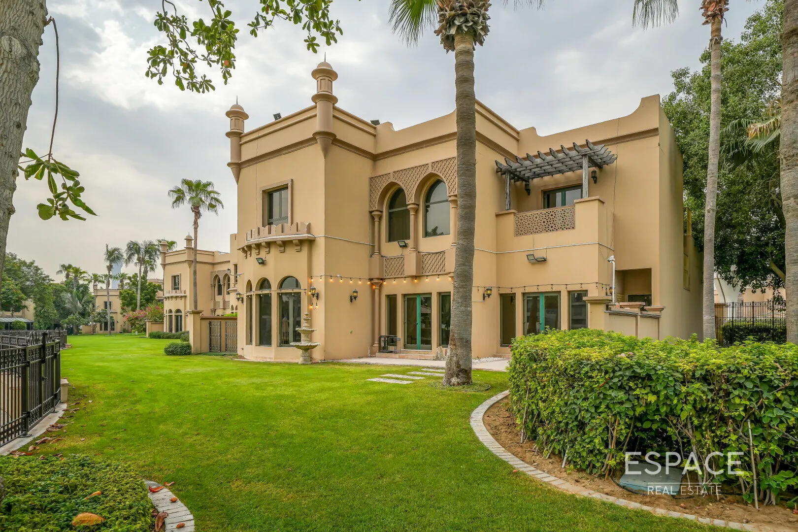 single static gallery