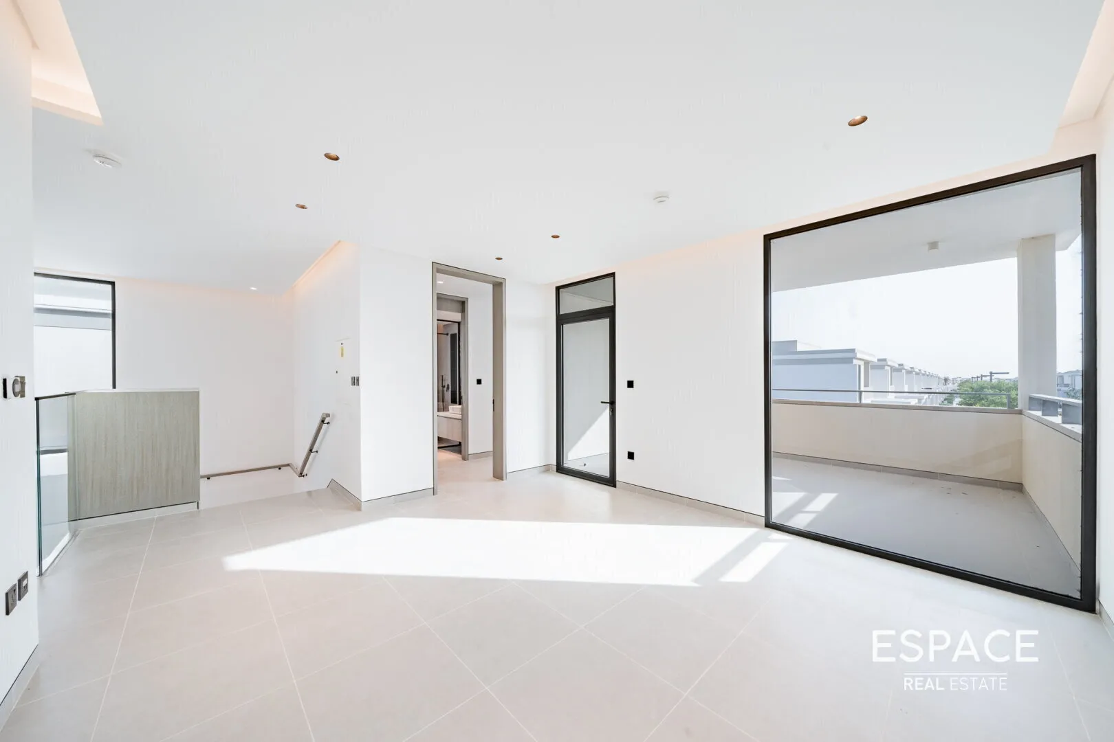 single static gallery