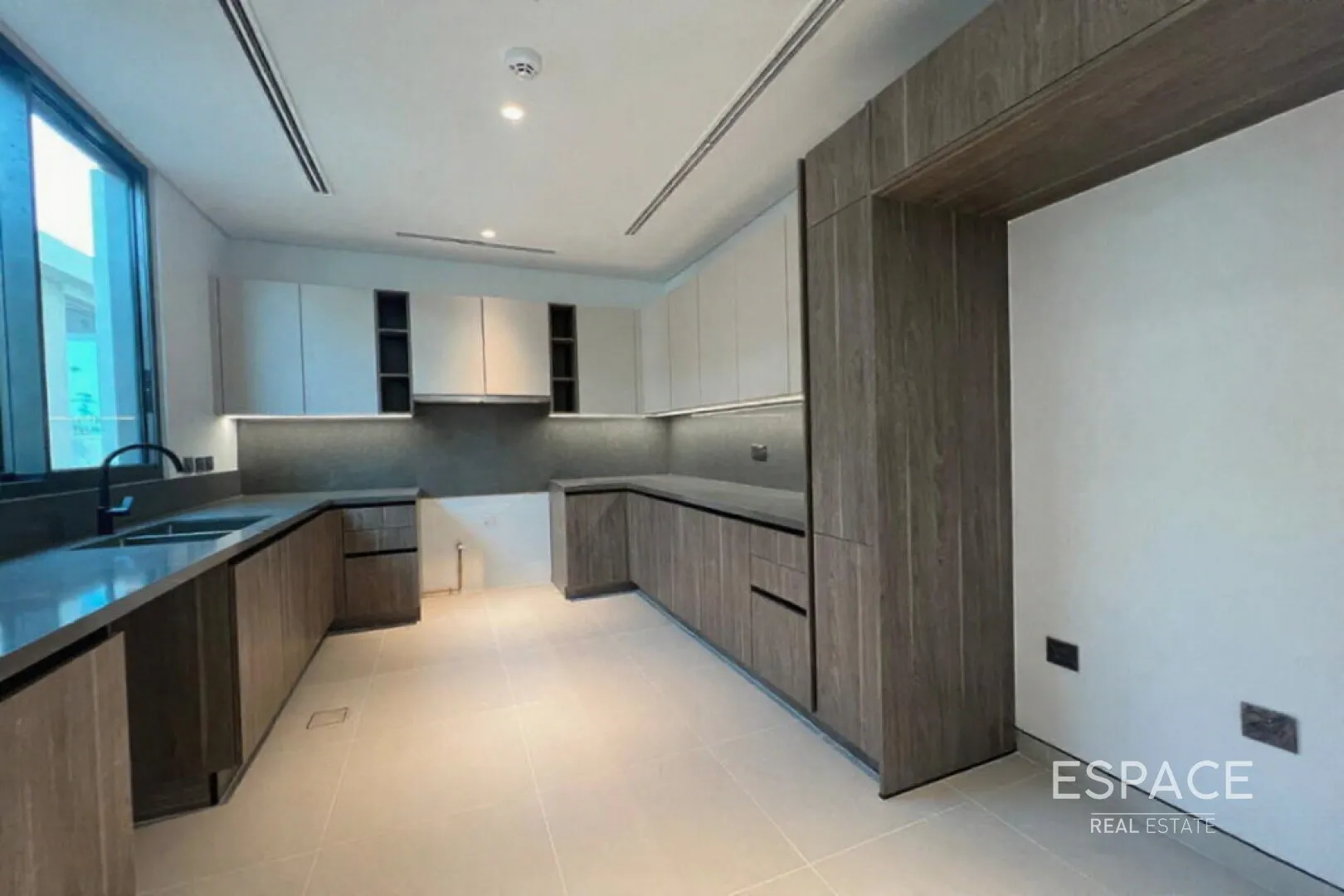 single static gallery