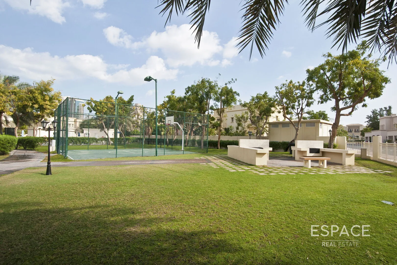 PropertiesGalleryCamera