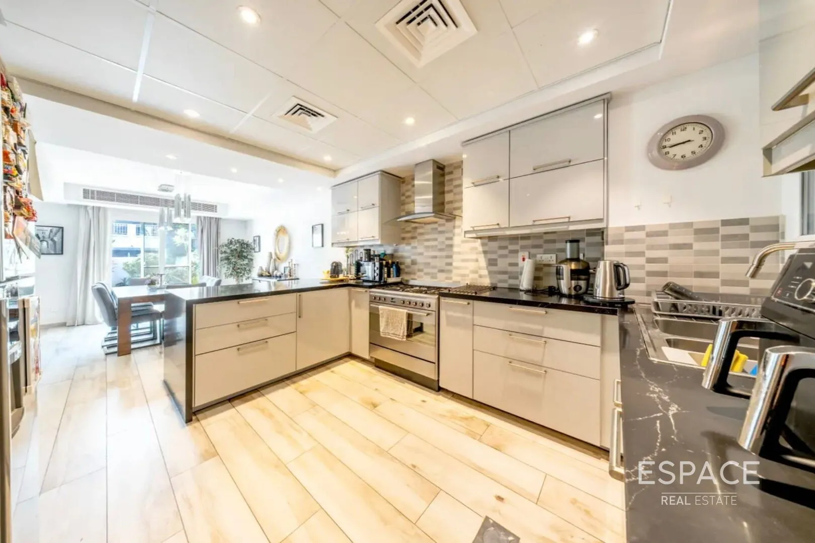 single static gallery