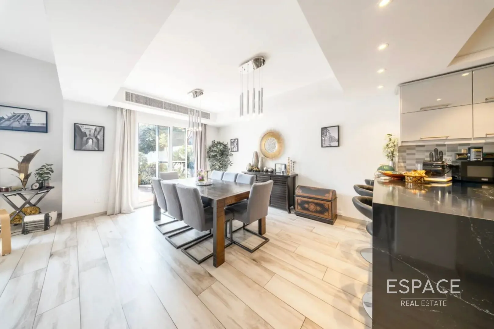 single static gallery