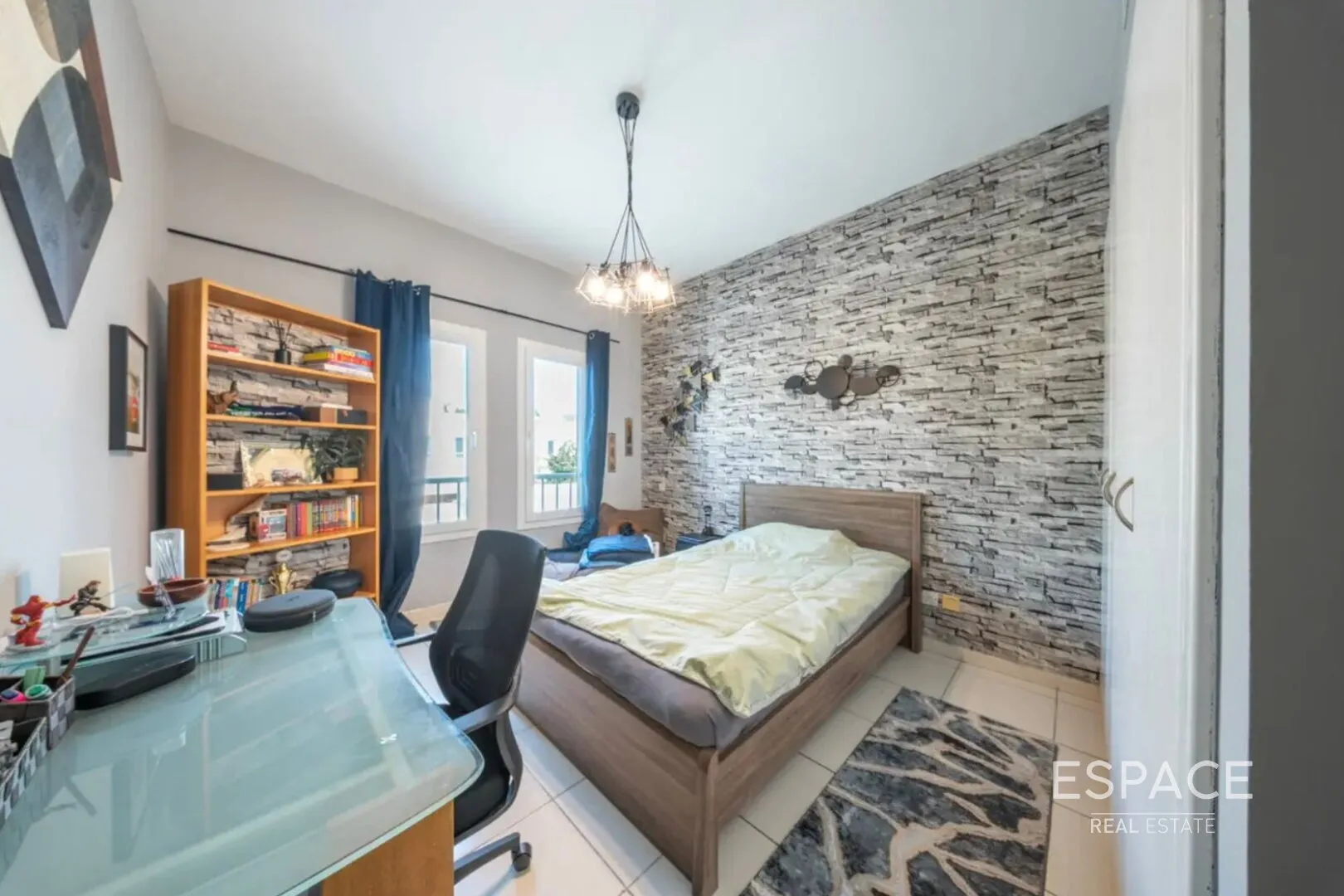 PropertiesGalleryCamera