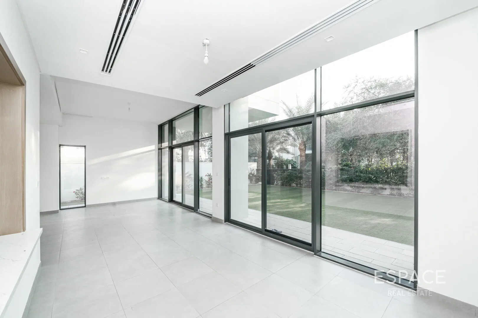 single static gallery