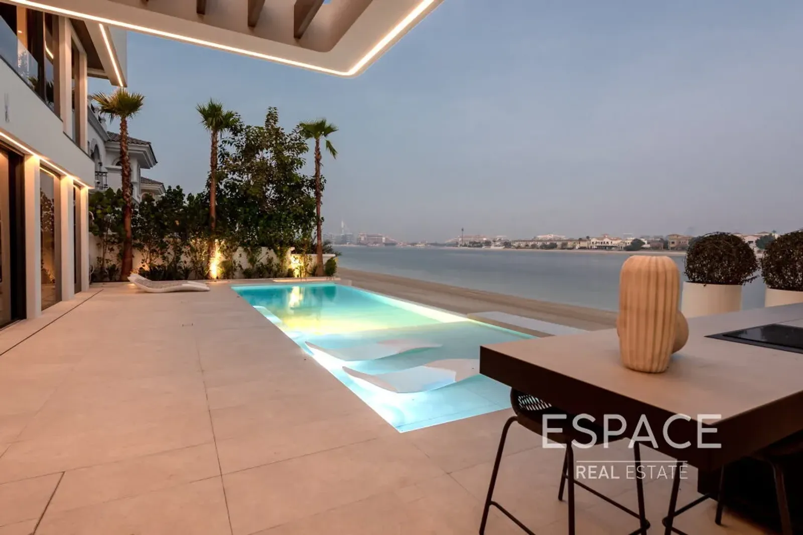 PropertiesGalleryCamera
