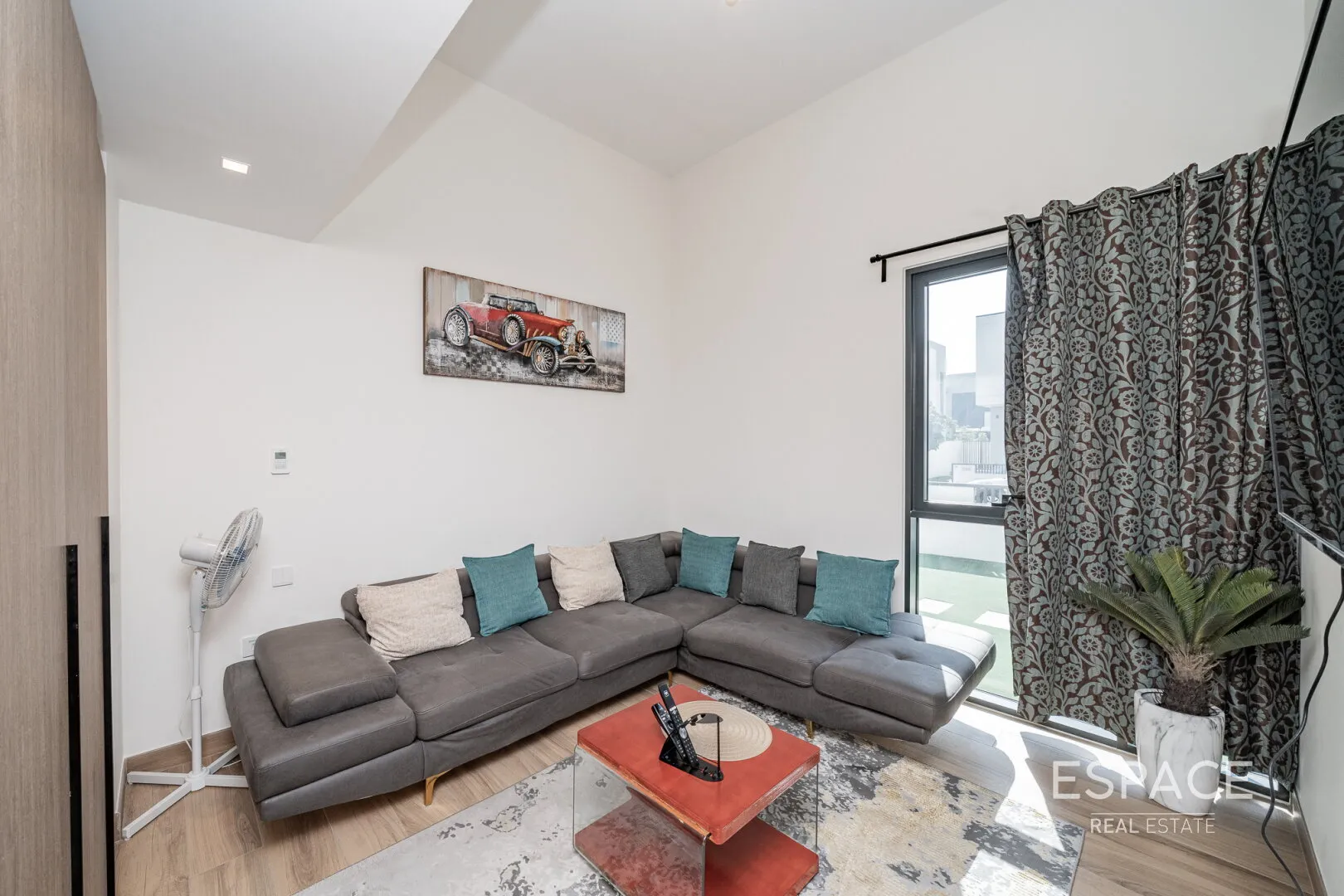 single static gallery