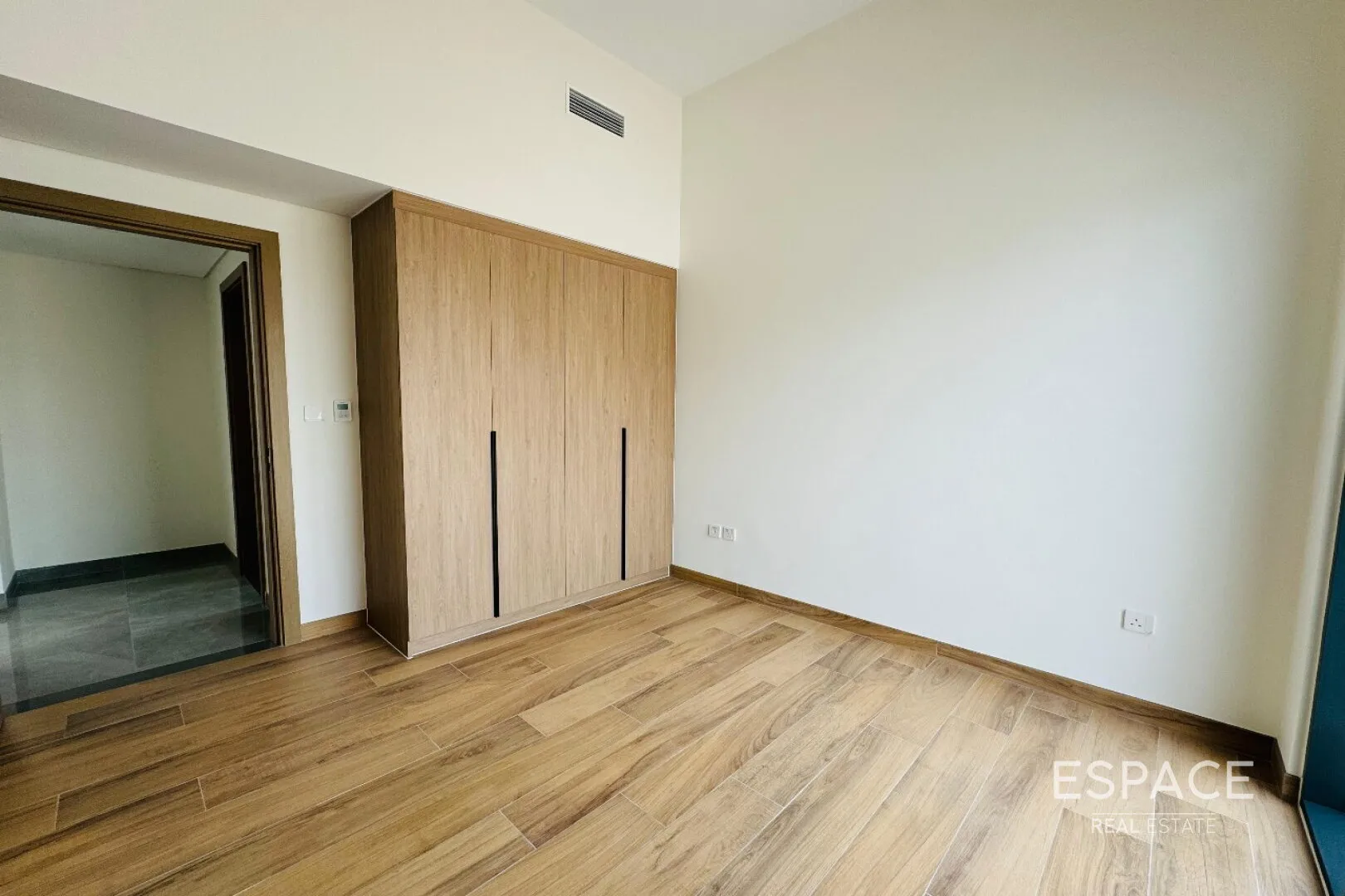 single static gallery