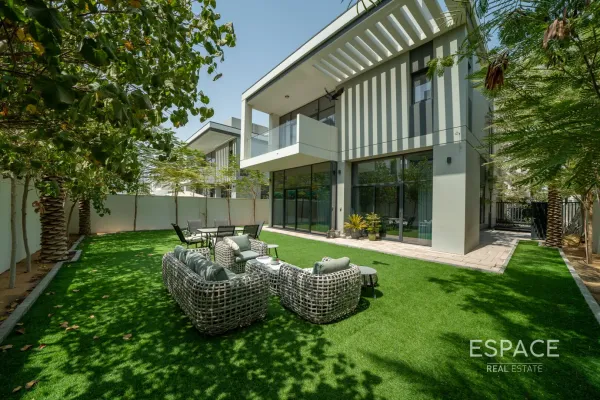 Murooj Al Furjan - East, Al Furjan, Dubai - Espace