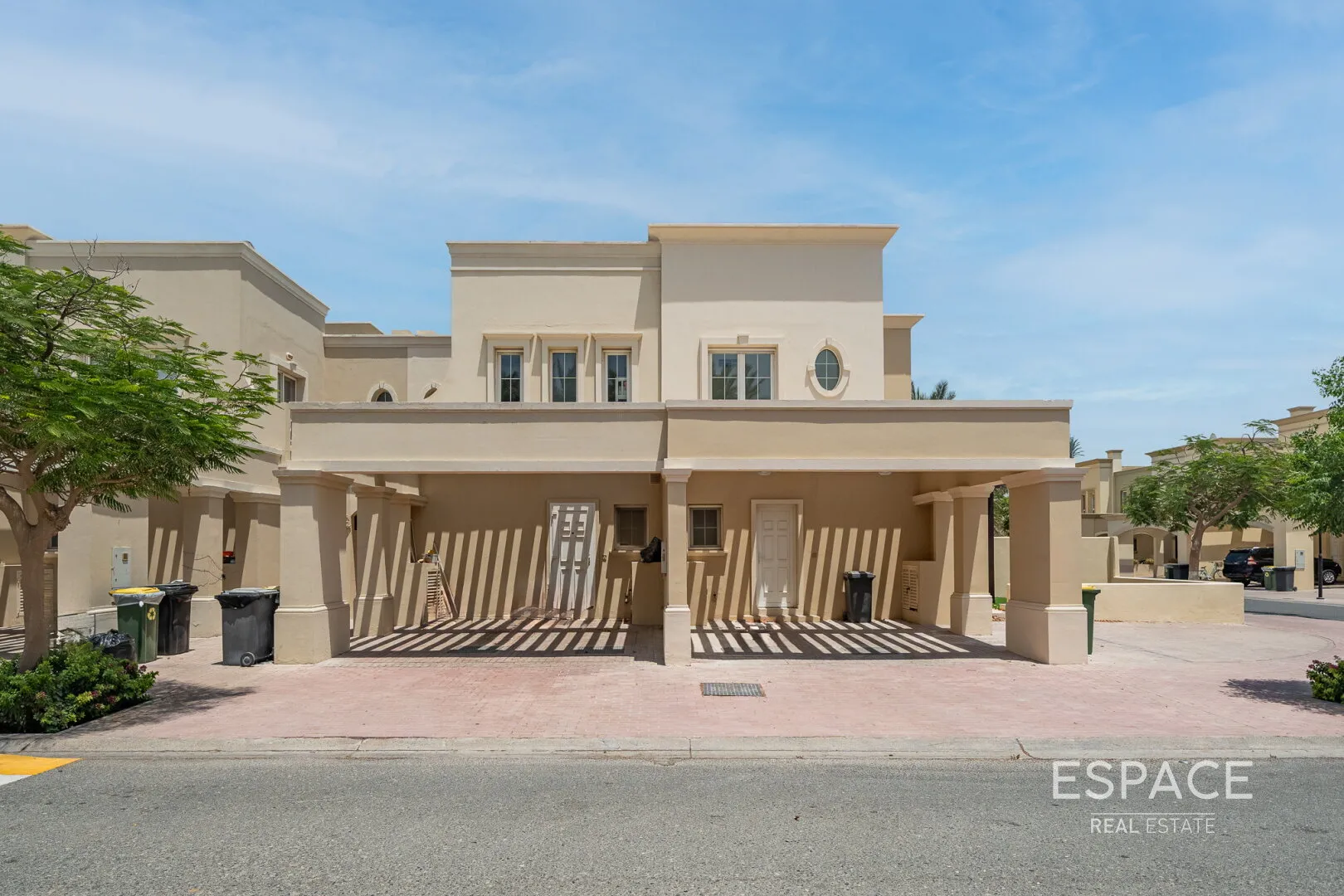 PropertiesGalleryCamera