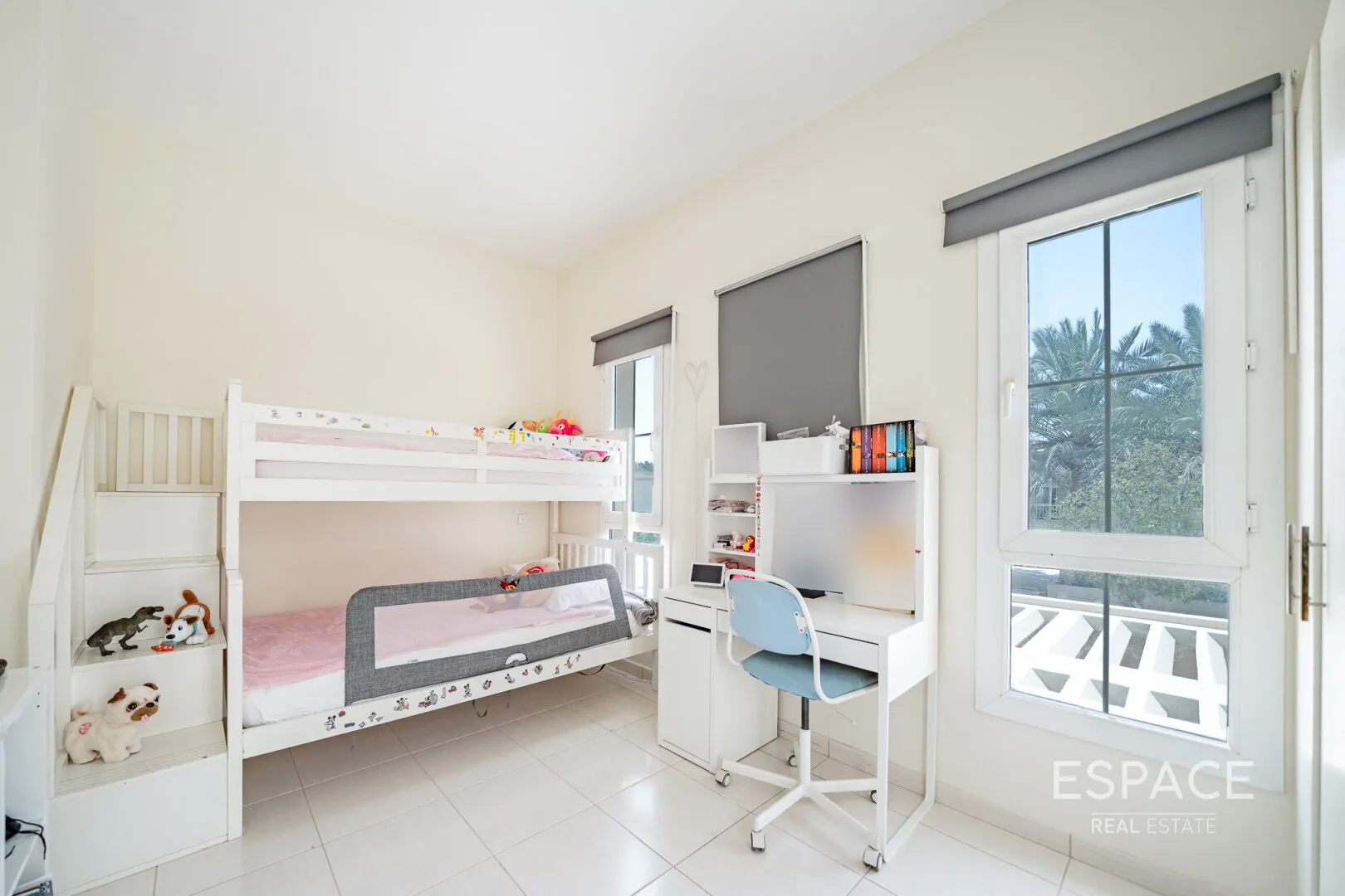 PropertiesGalleryCamera