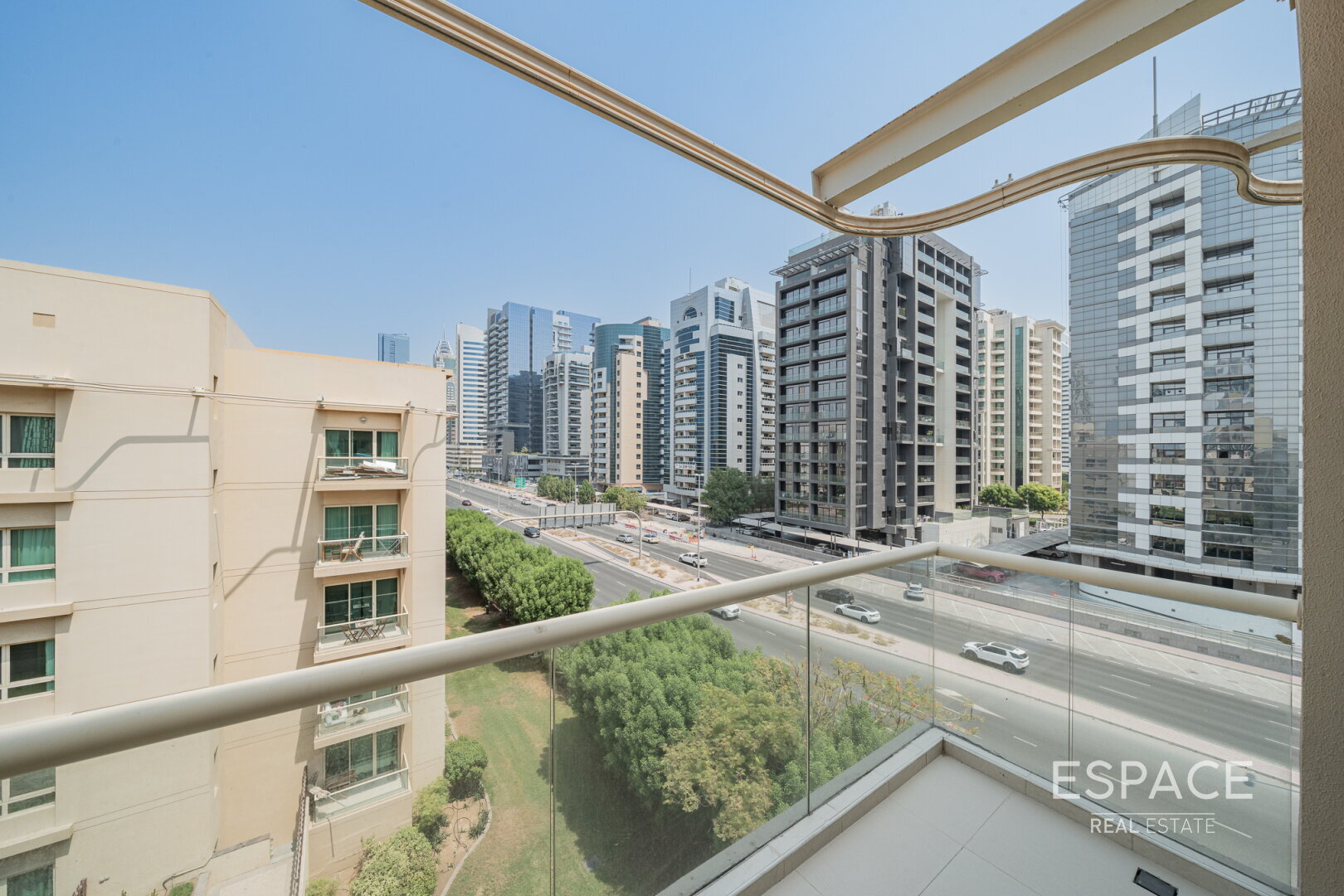 PropertiesGalleryCamera