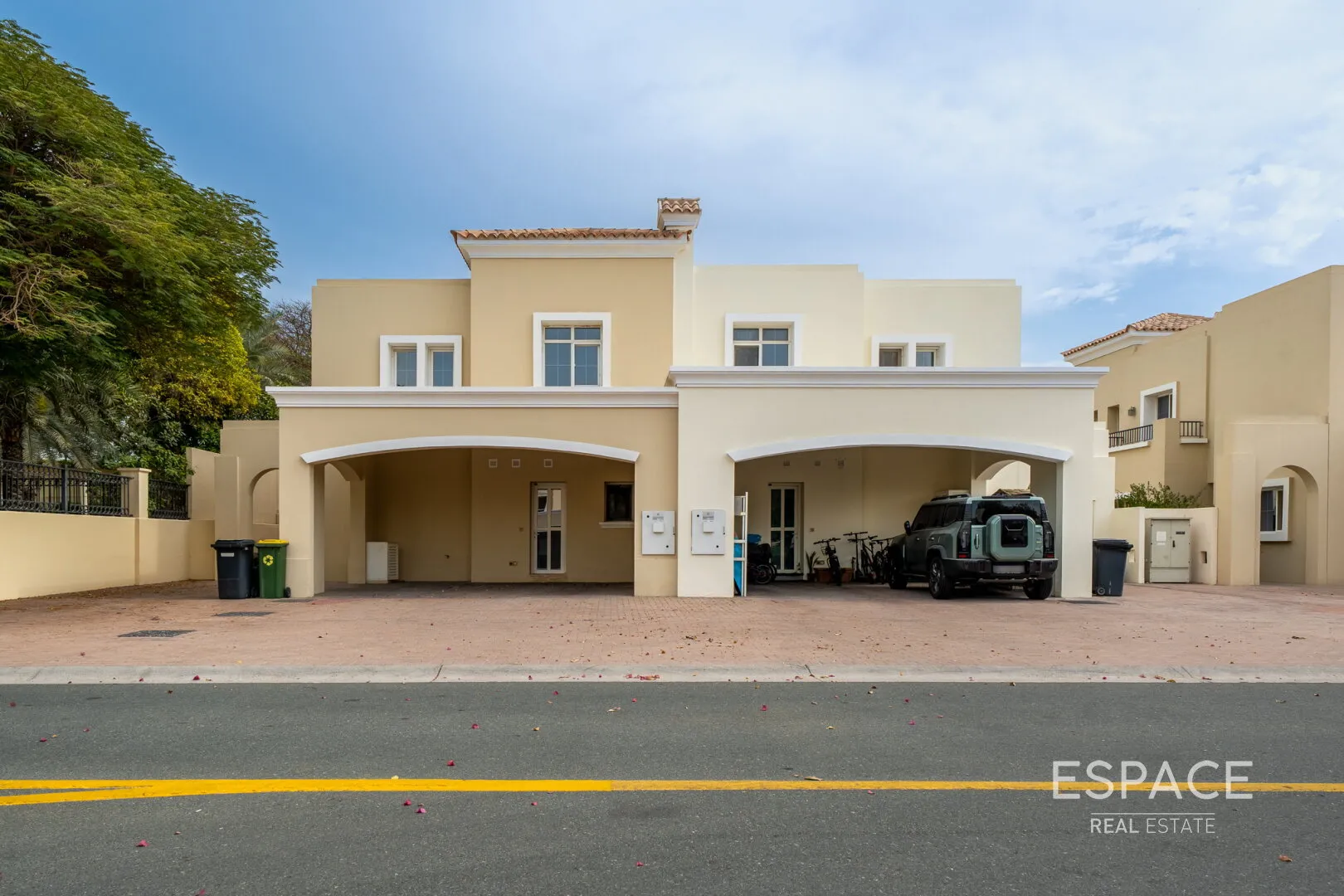 PropertiesGalleryCamera