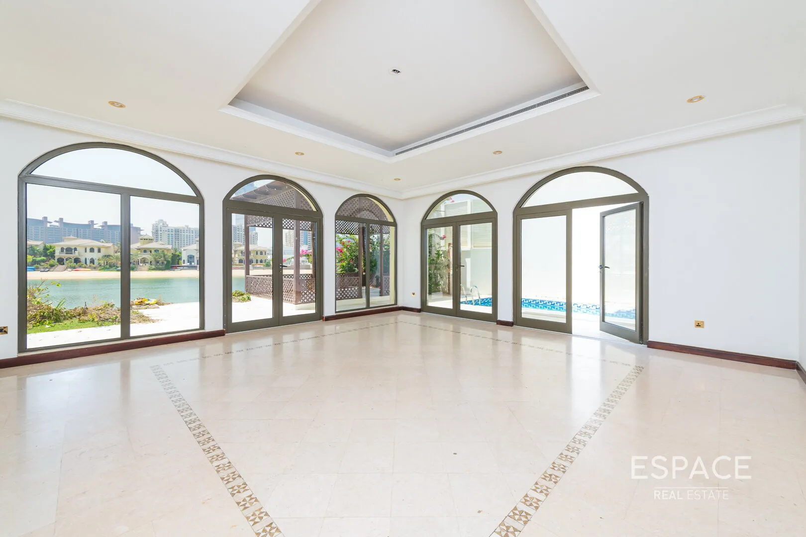 single static gallery