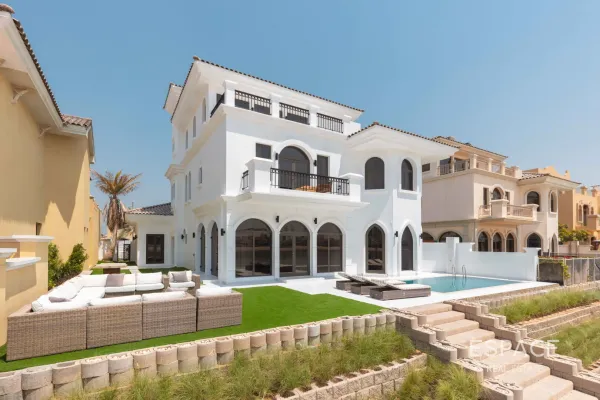 Frond B, Palm Jumeirah, Dubai - Espace