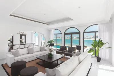 Frond B, Palm Jumeirah, Dubai - Espace