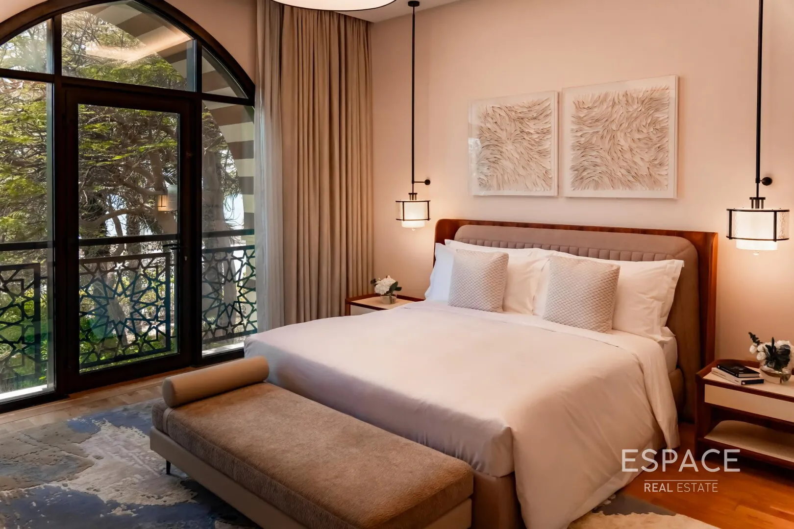 PropertiesGalleryCamera