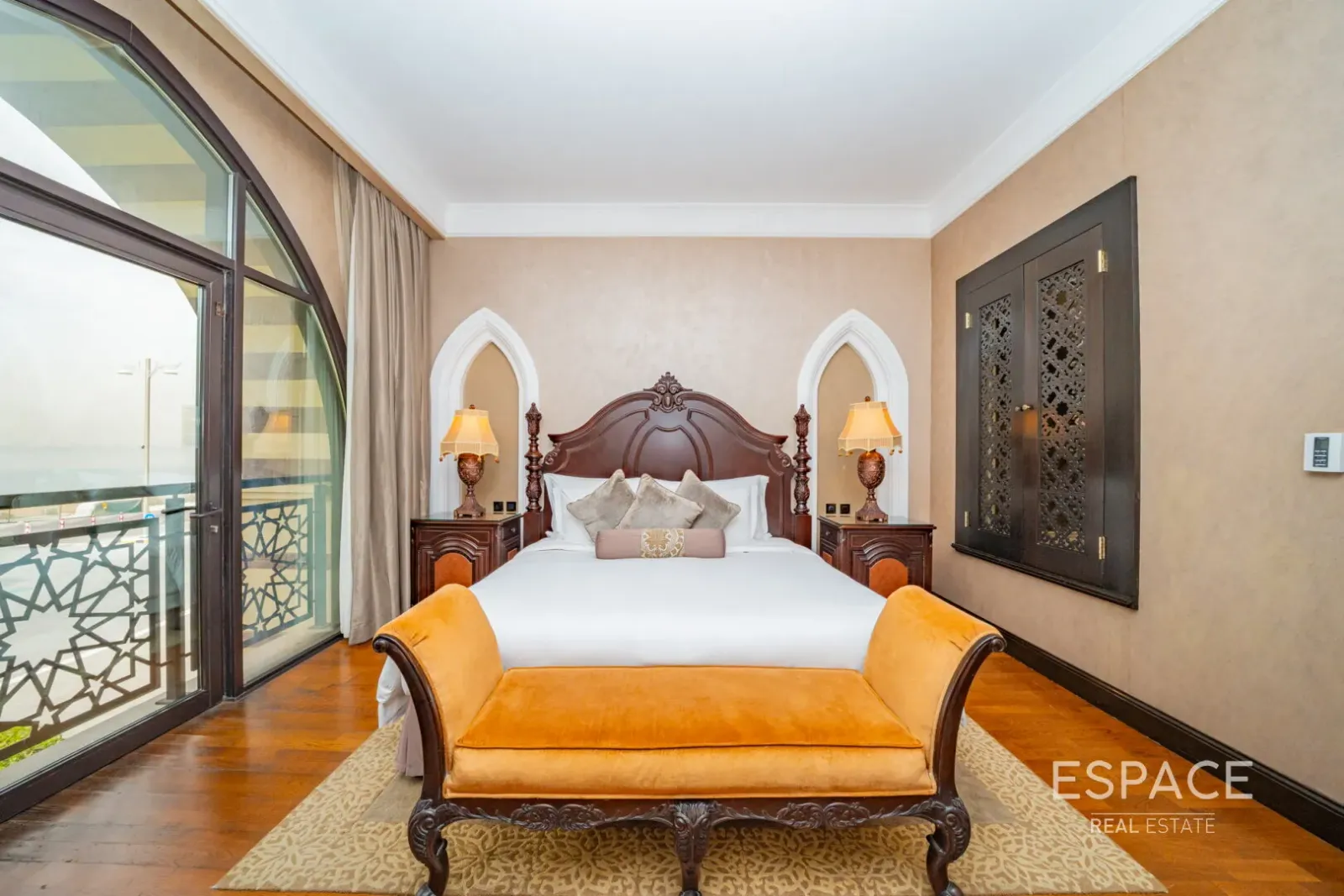 PropertiesGalleryCamera