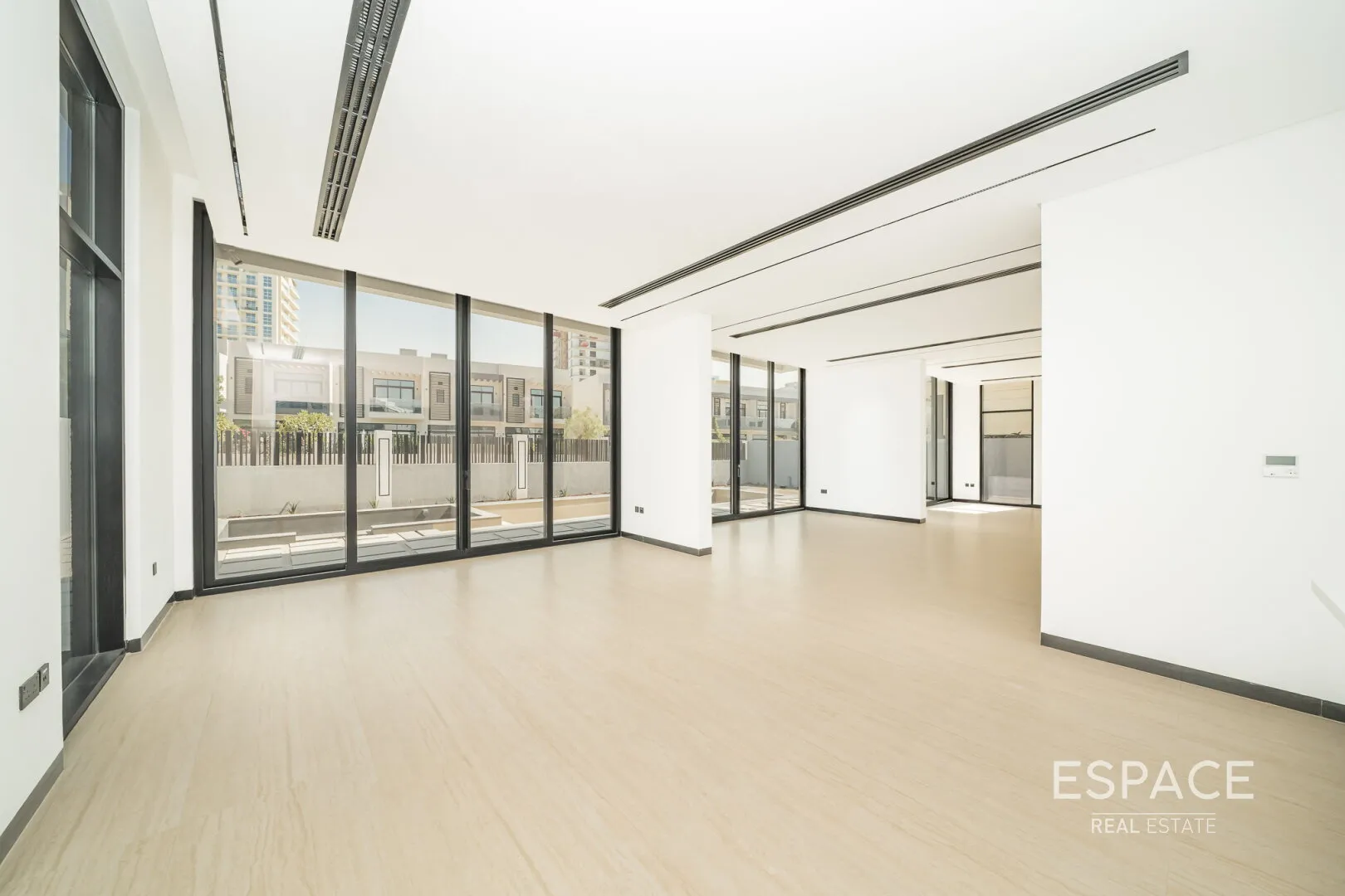 single static gallery