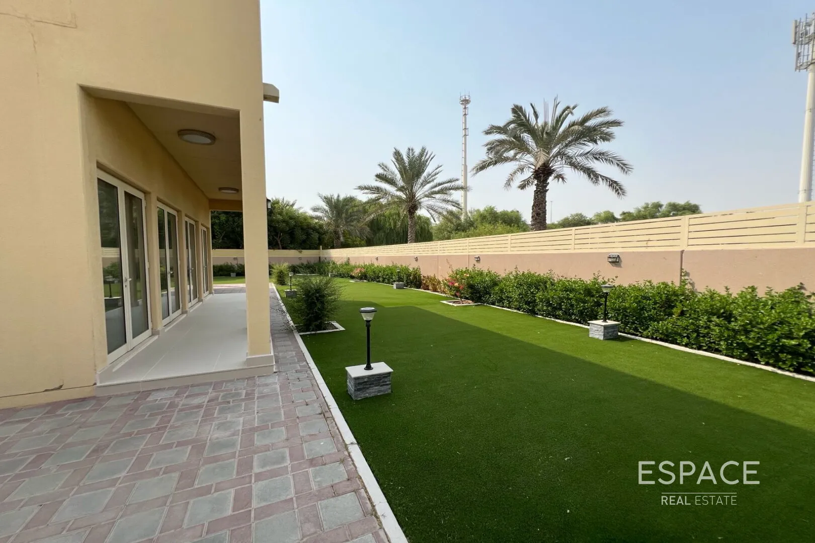 PropertiesGalleryCamera