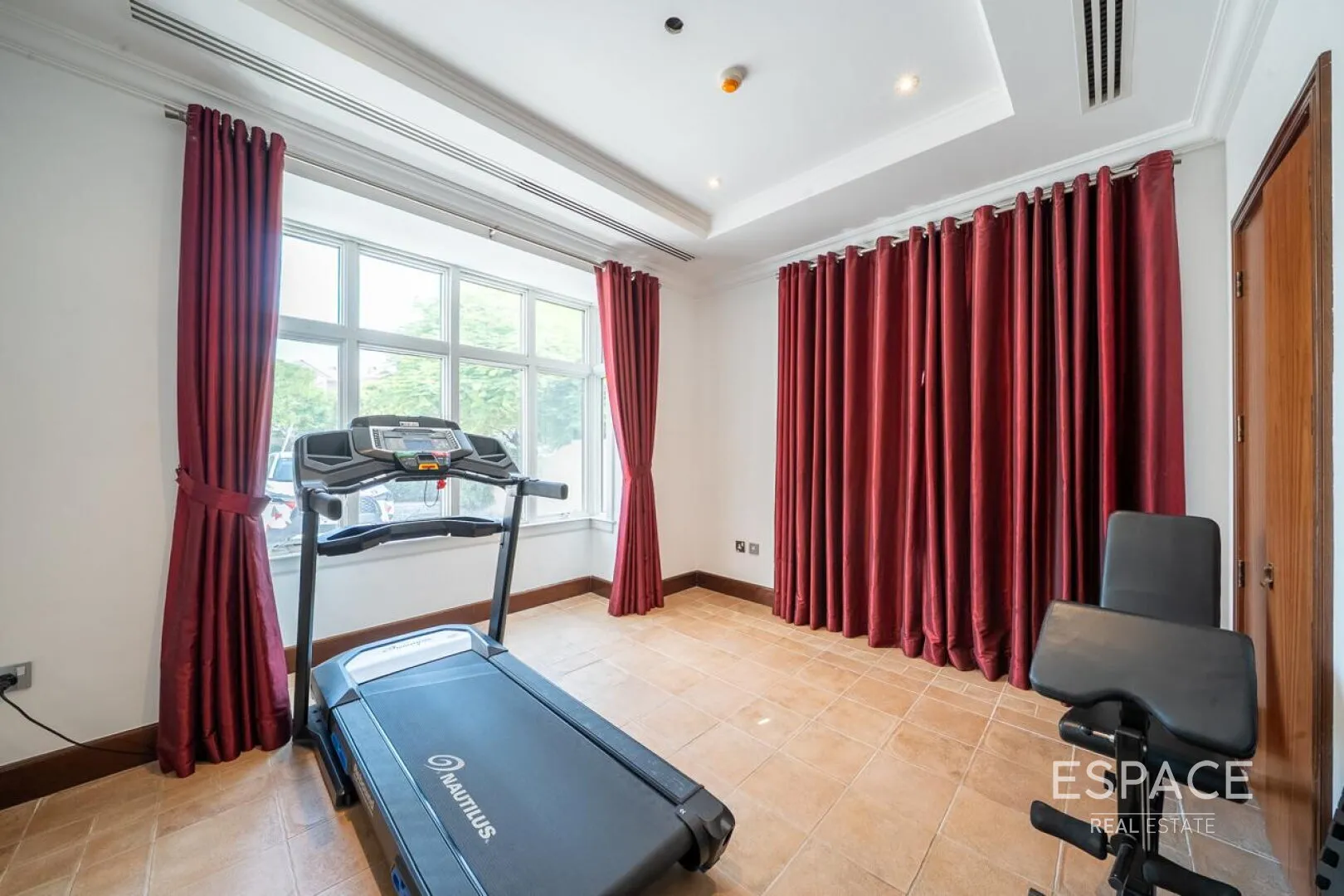 PropertiesGalleryCamera