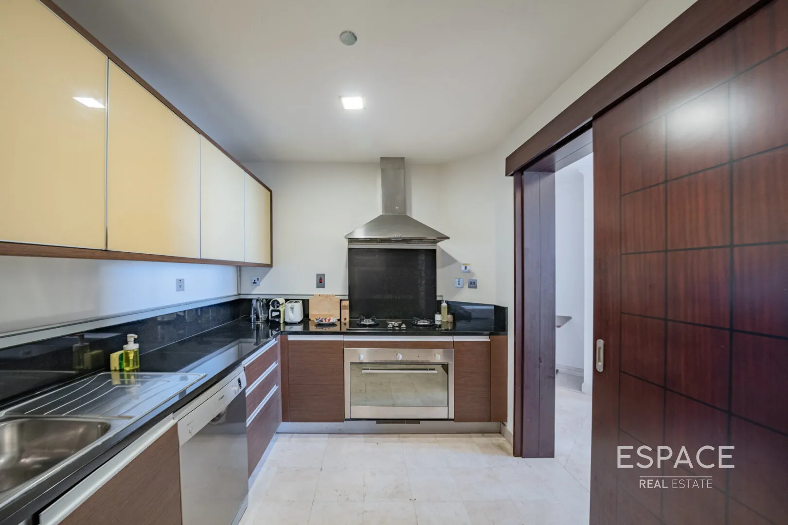 single static gallery