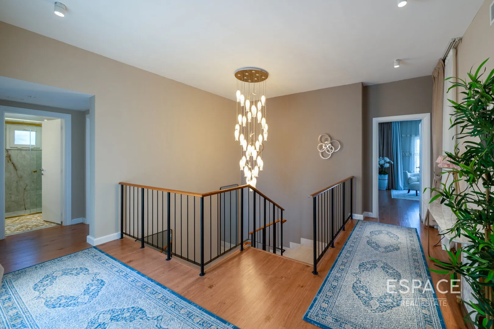 PropertiesGalleryCamera