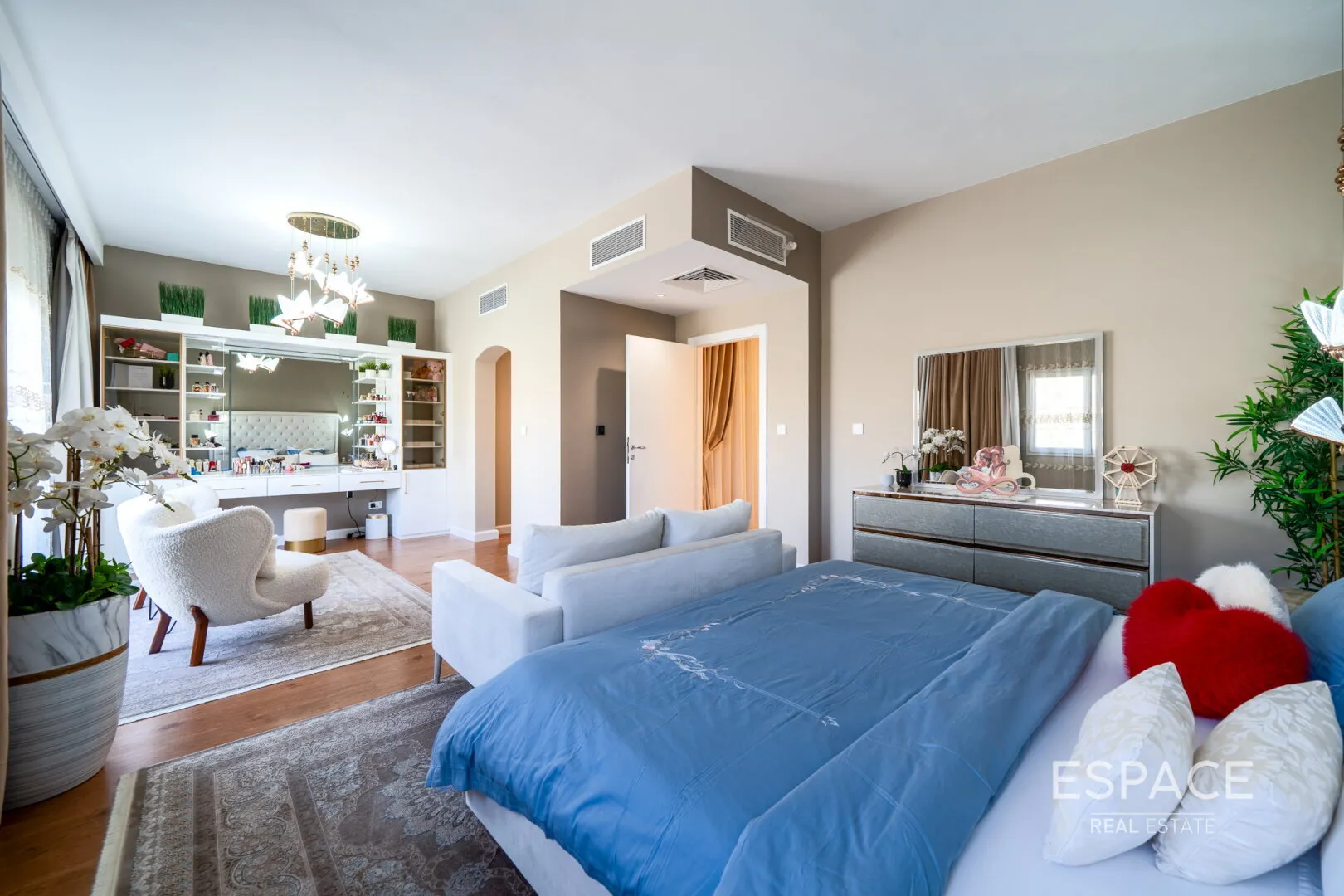 PropertiesGalleryCamera