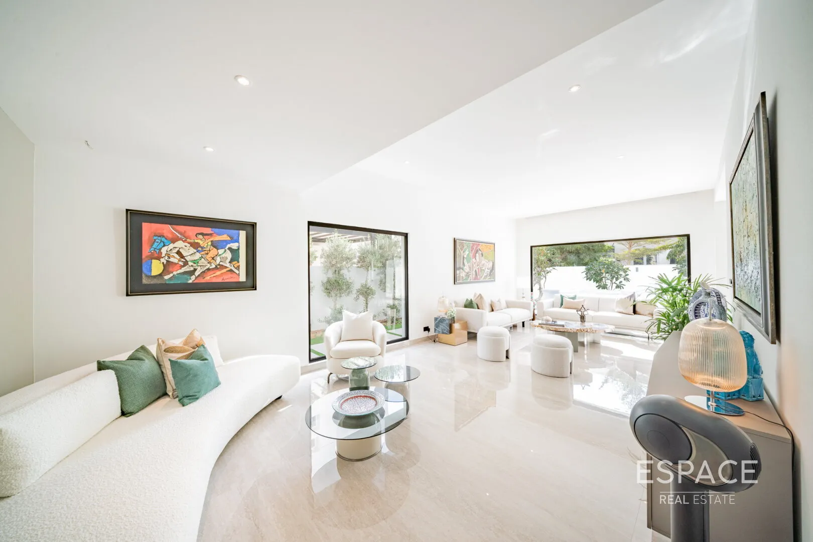 single static gallery