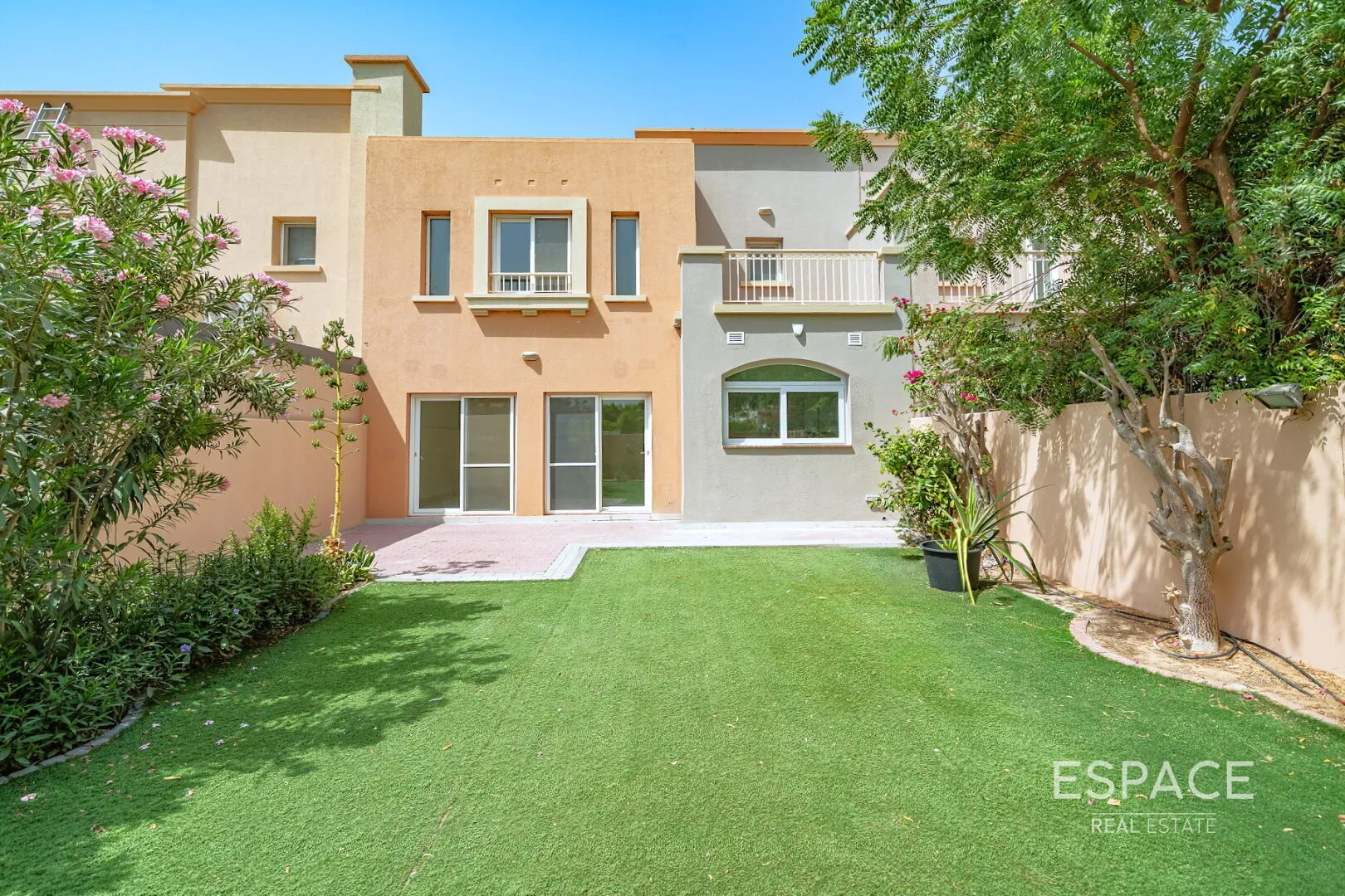 single static gallery