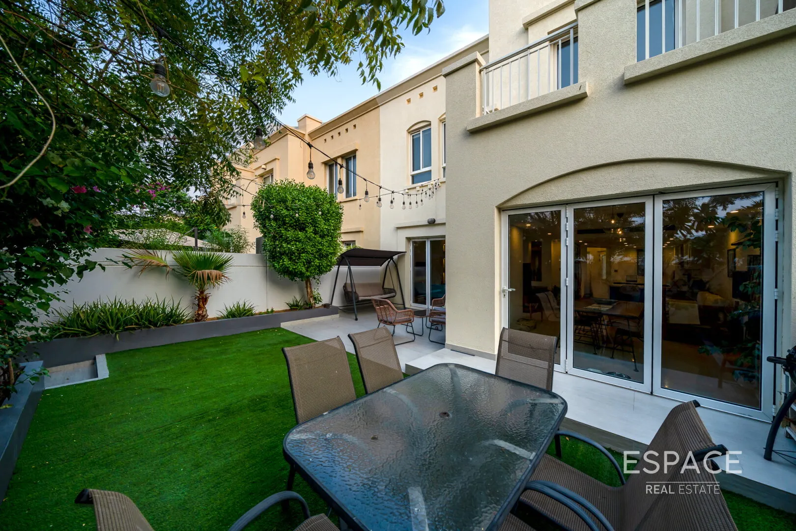 PropertiesGalleryCamera