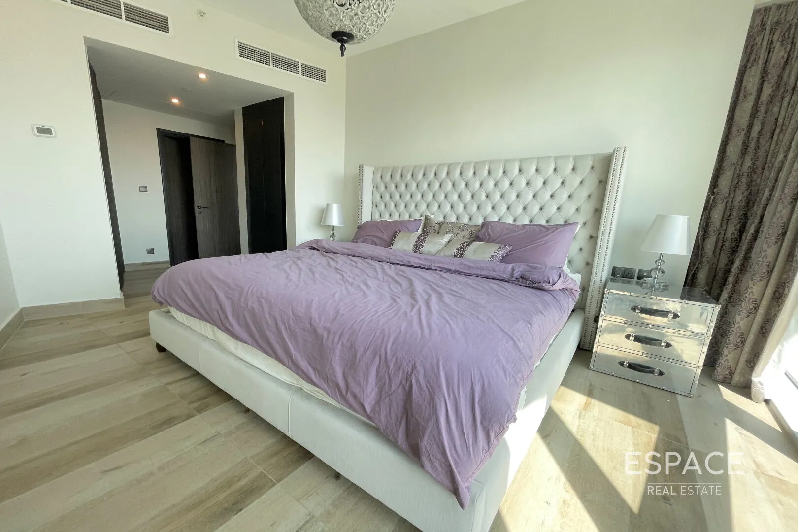PropertiesGalleryCamera