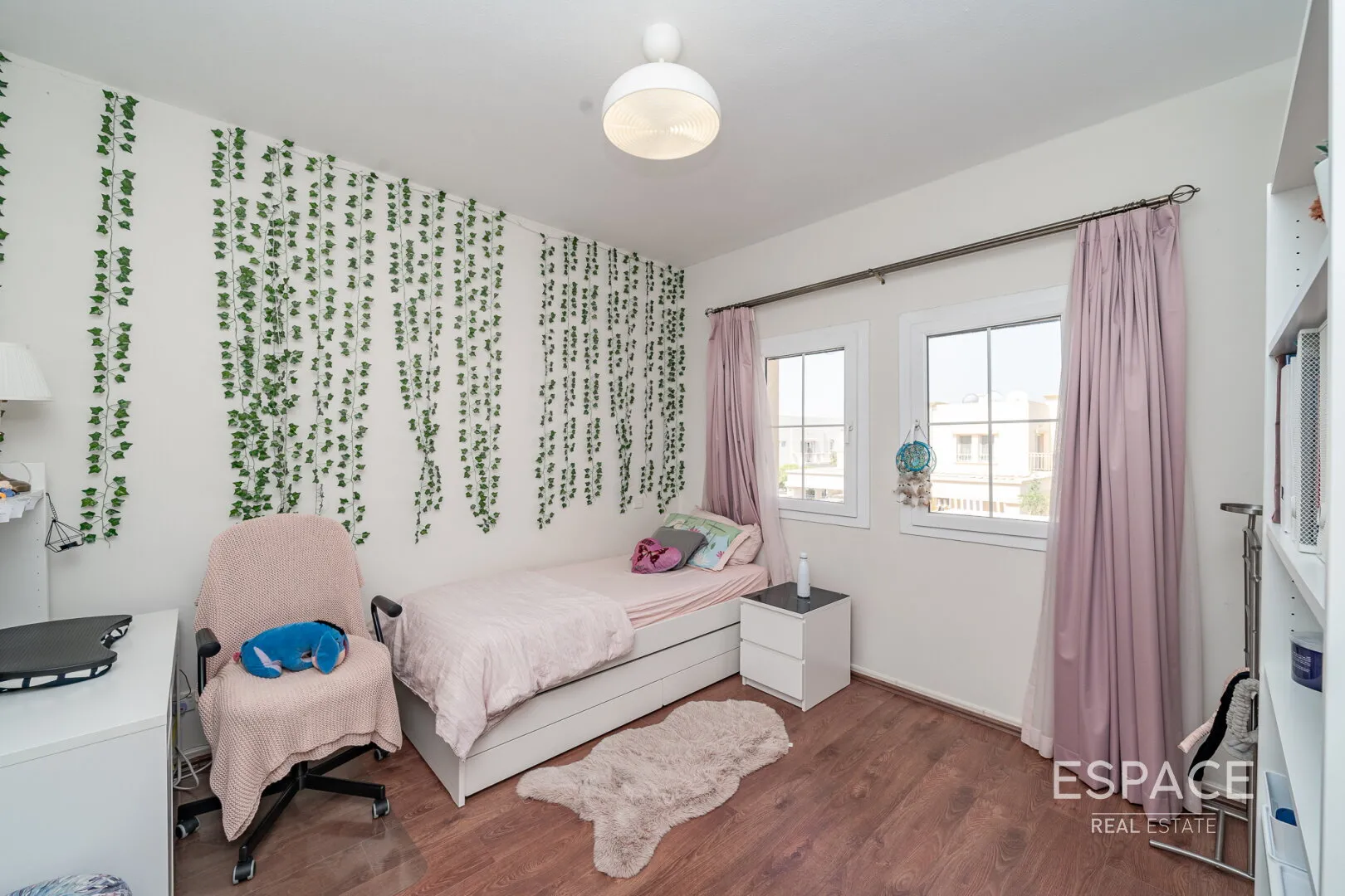 PropertiesGalleryCamera