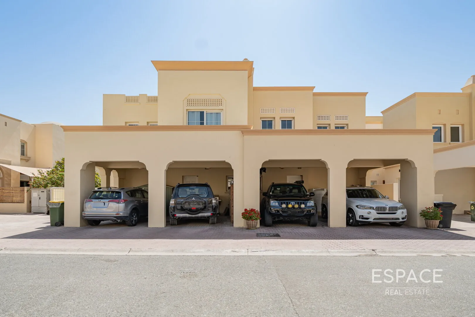 PropertiesGalleryCamera
