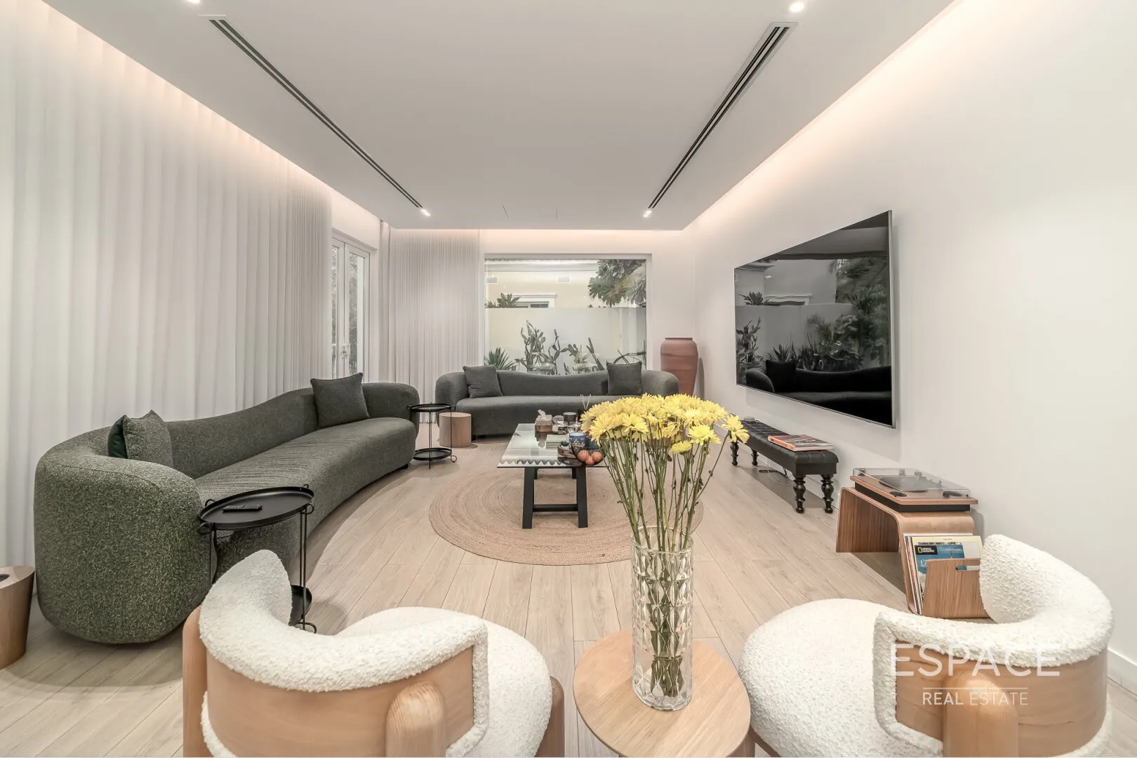 PropertiesGalleryCamera