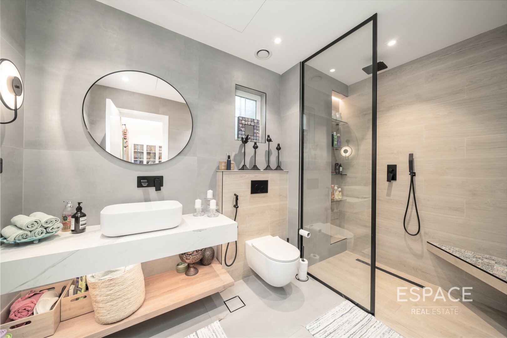 single static gallery