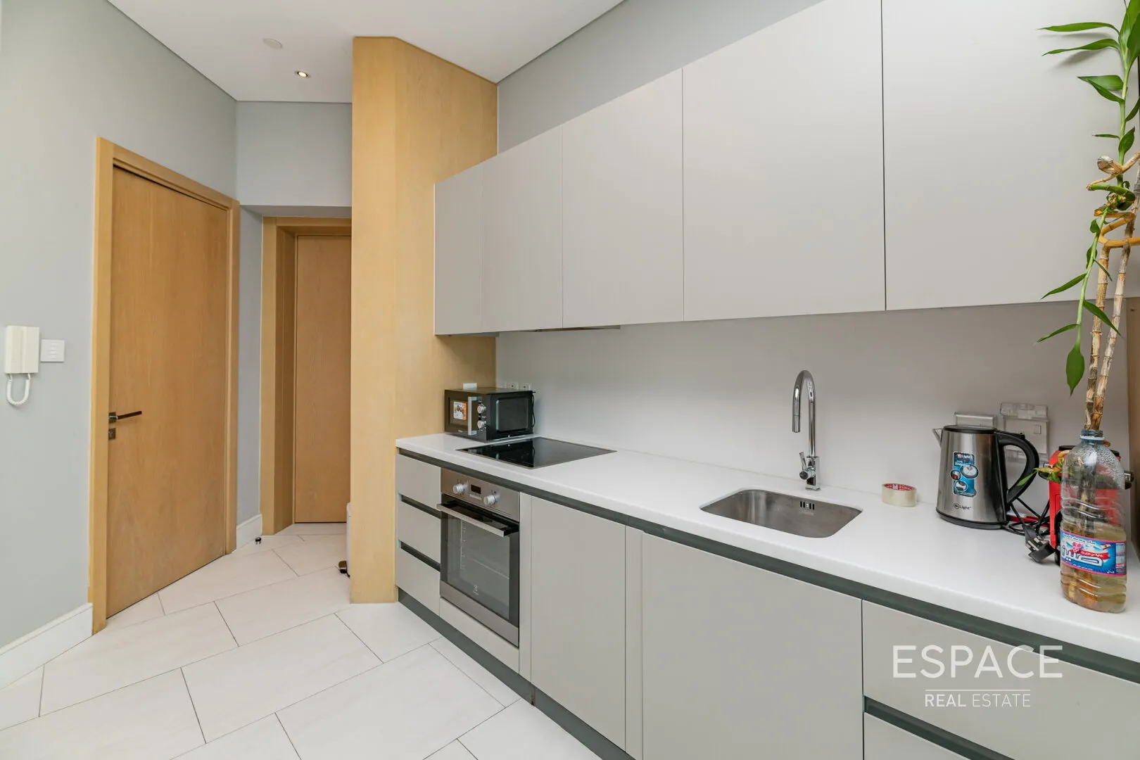 single static gallery