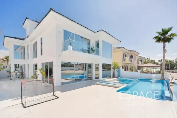Frond F, Palm Jumeirah, Dubai - Espace