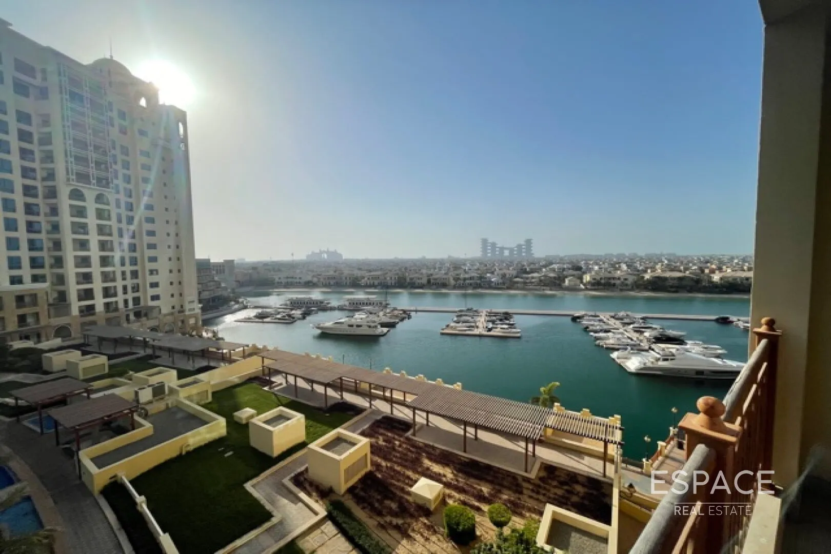 single static gallery