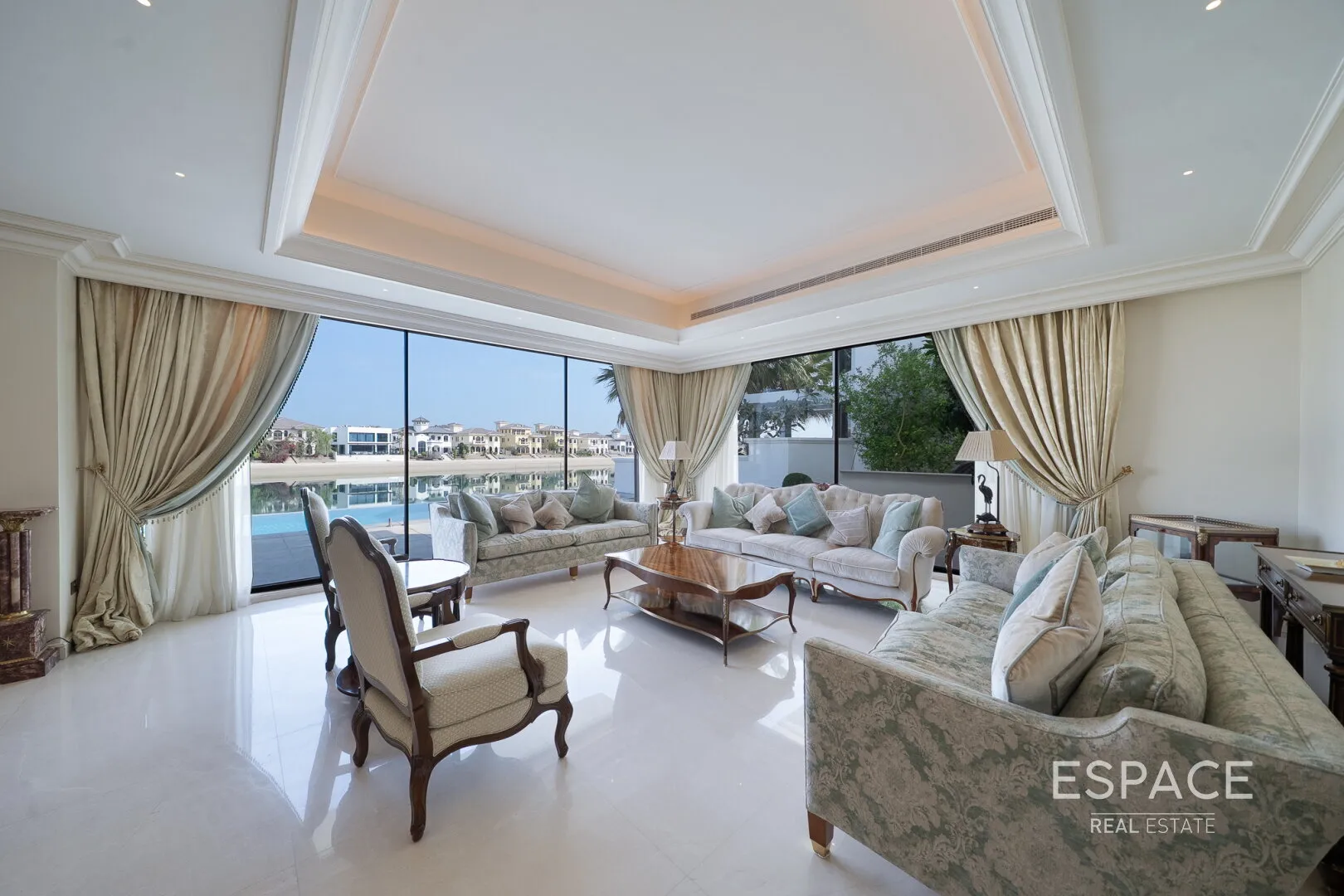 PropertiesGalleryCamera